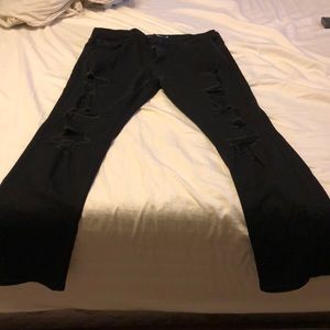Hollister destroyed jeans